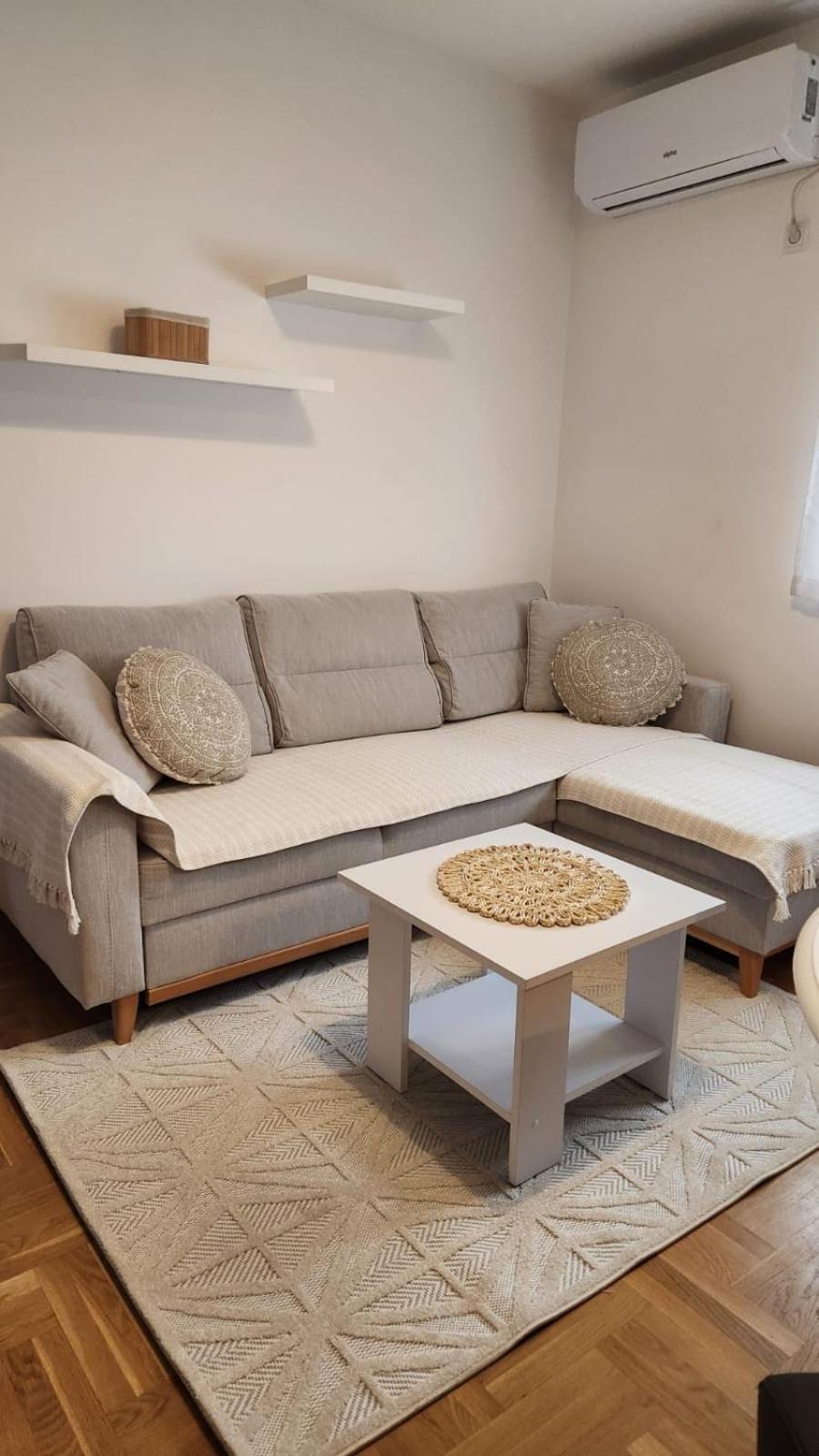 Tim Lux 3 Apartment Cacak Exterior photo